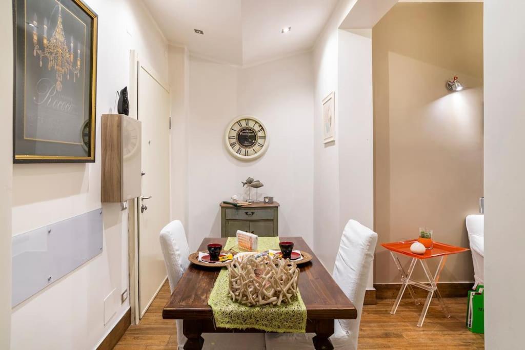 Lily'S - Near Harbor And Downtown With Terrace - Italy Flat Vacation Apartment Genoa Exterior photo