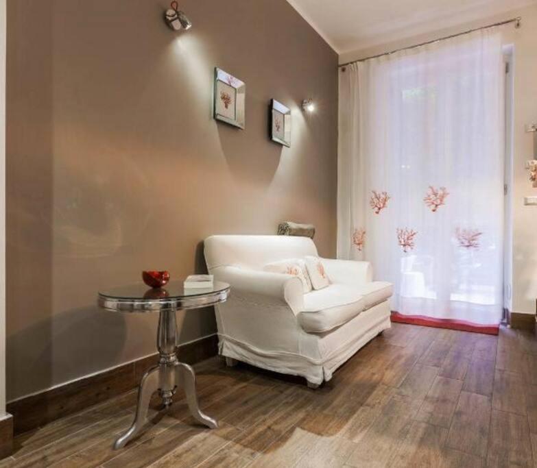 Lily'S - Near Harbor And Downtown With Terrace - Italy Flat Vacation Apartment Genoa Exterior photo